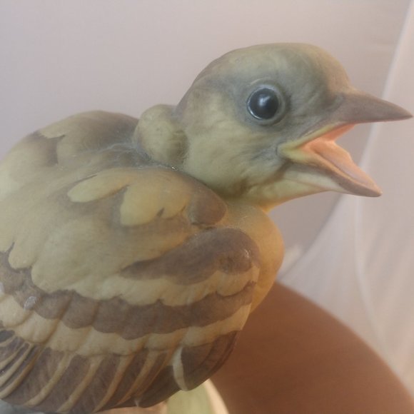 Boehm Goldfinch 448Y - Picture 2 of 5